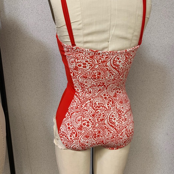 Boden one piece swim suit - Picture 3 of 5